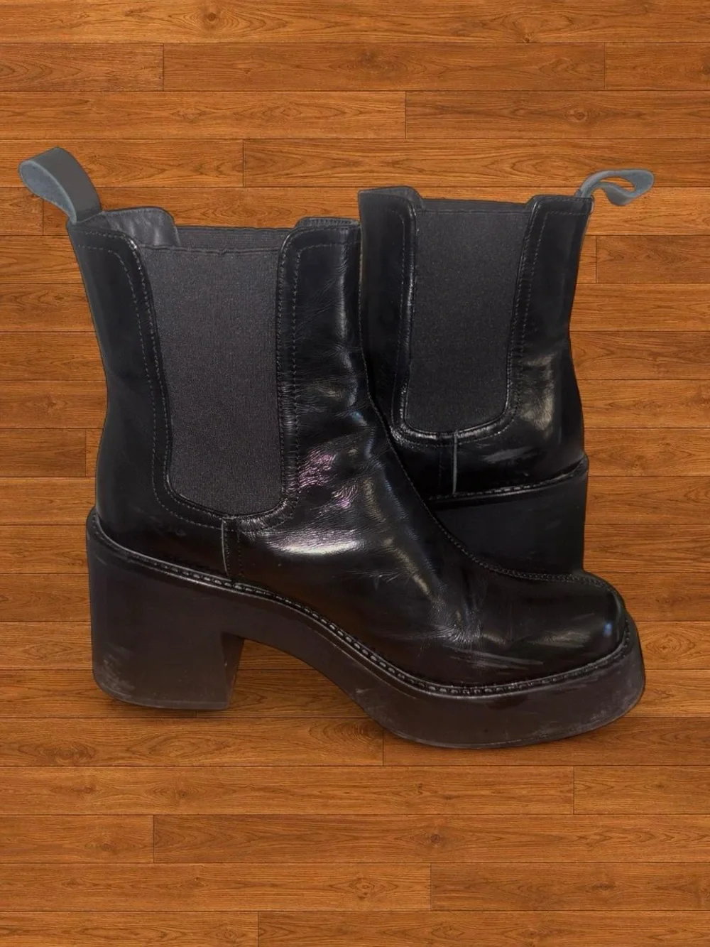 Men's Black Leather Pull-On Chelsea Boots